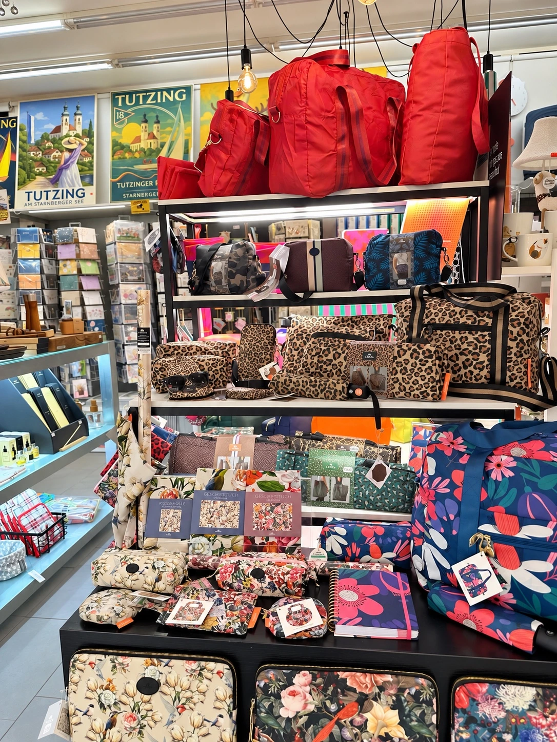 Taschen, Etuis und kleine Geschenkideen